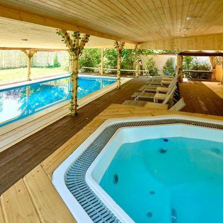 Therme Airport Resort Corbeanca 외부 사진